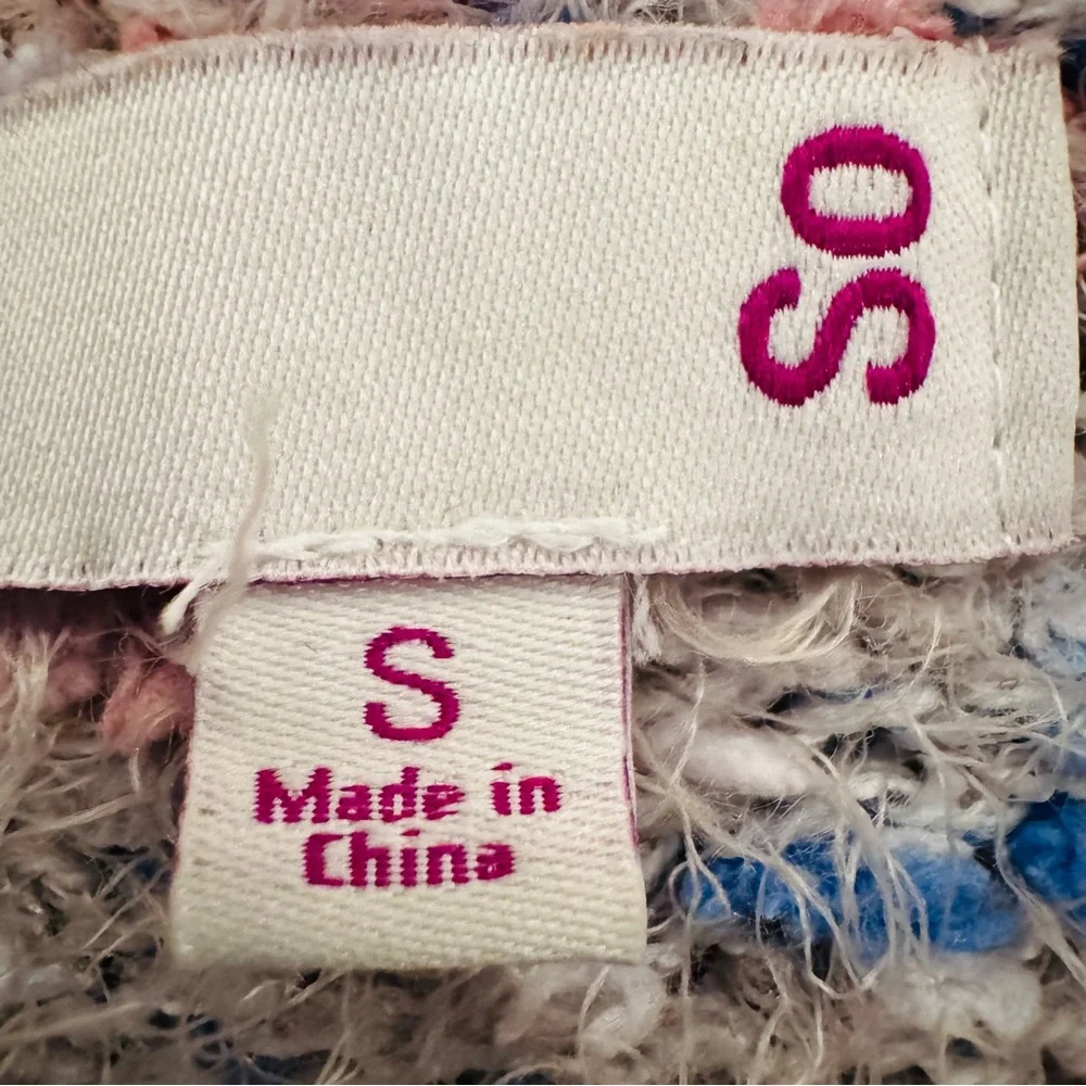 SO Women's Blue and Pink Crewneck Fuzzy Sweater - Small S
 b70 - Picture 2 of 4